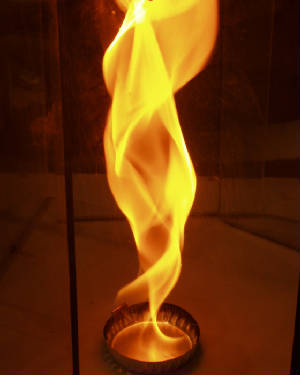 05bfrl002_firewhirl_hr.jpg